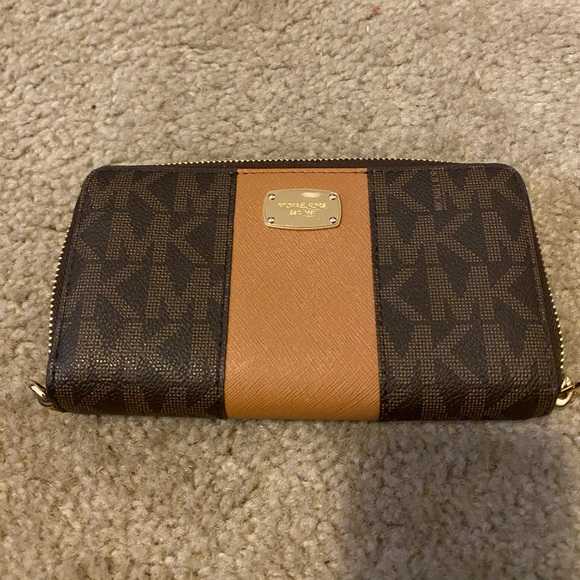MICHAEL Michael Kors Handbags - MK wallet
